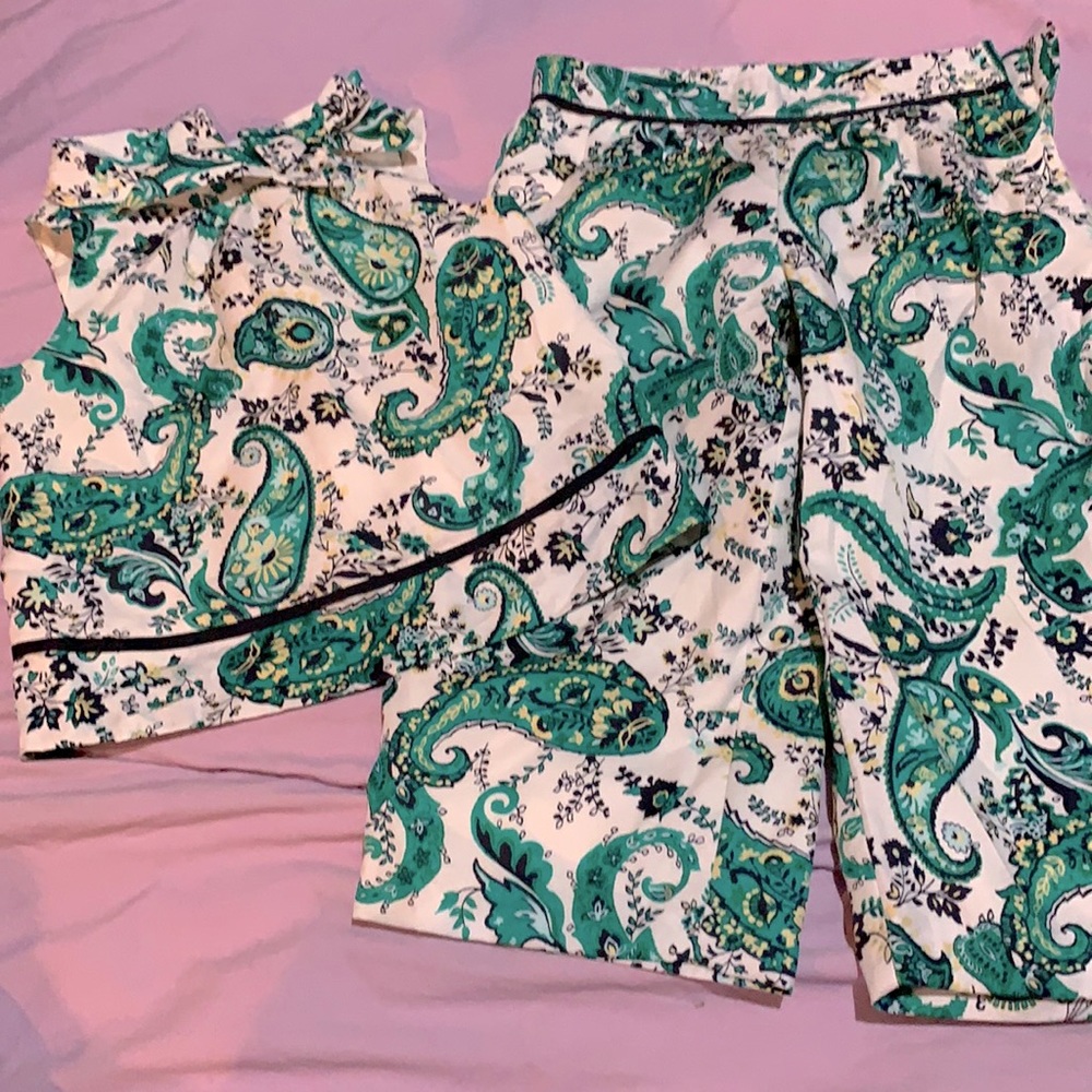 Sleeveless Green Paisley Janie and Jack Set size 4